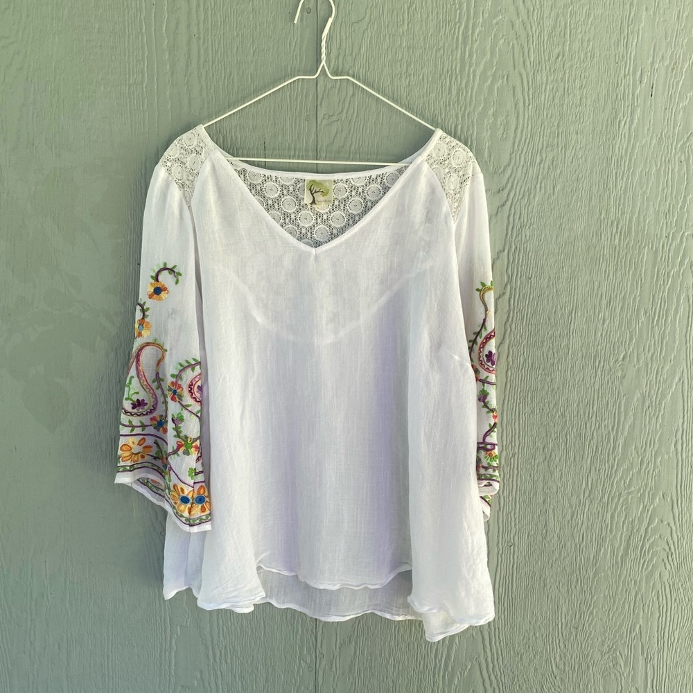 Fig & Flower boho embroidered top
